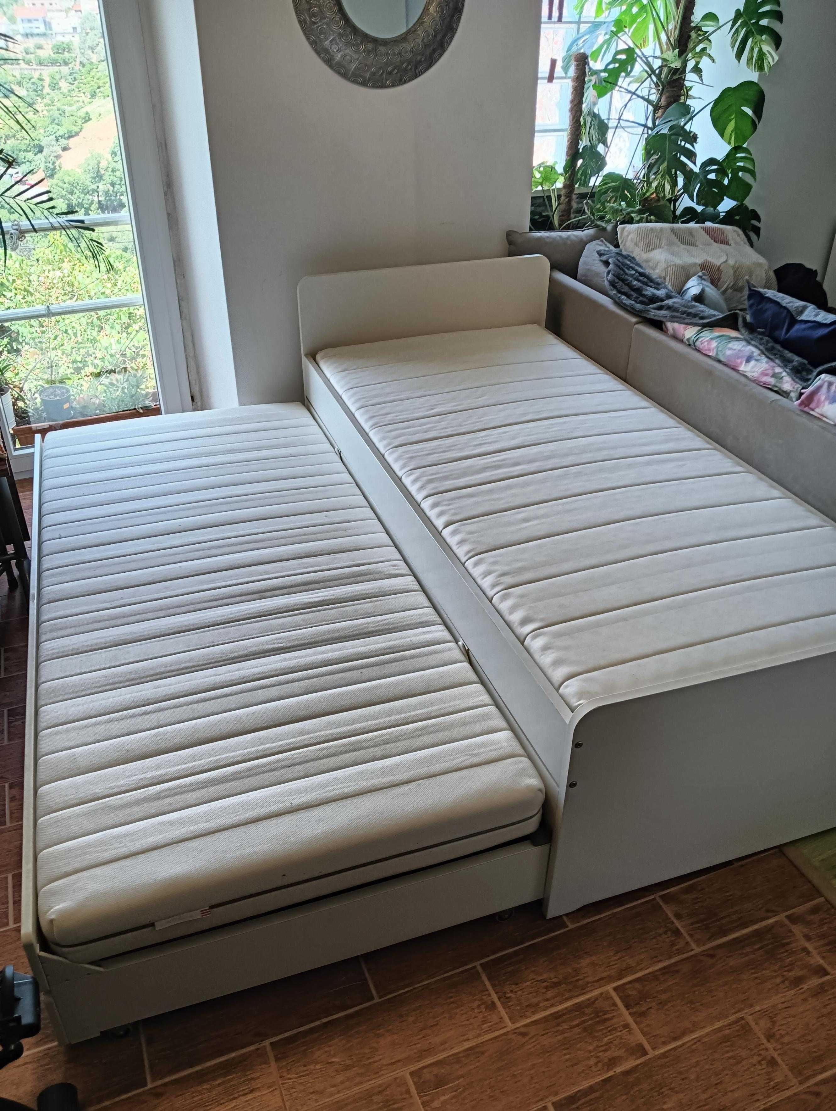 Cama individual + cama extra com colchões e gavetas arrumação