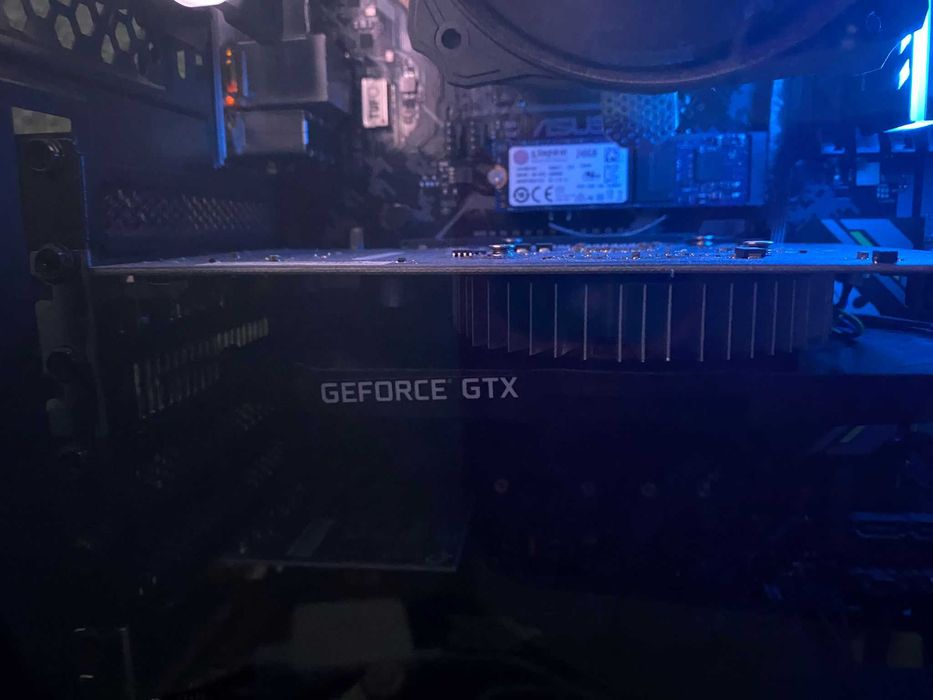 PC GAMING - i7 9700k, 32G RAM, GeForce GTX 1650