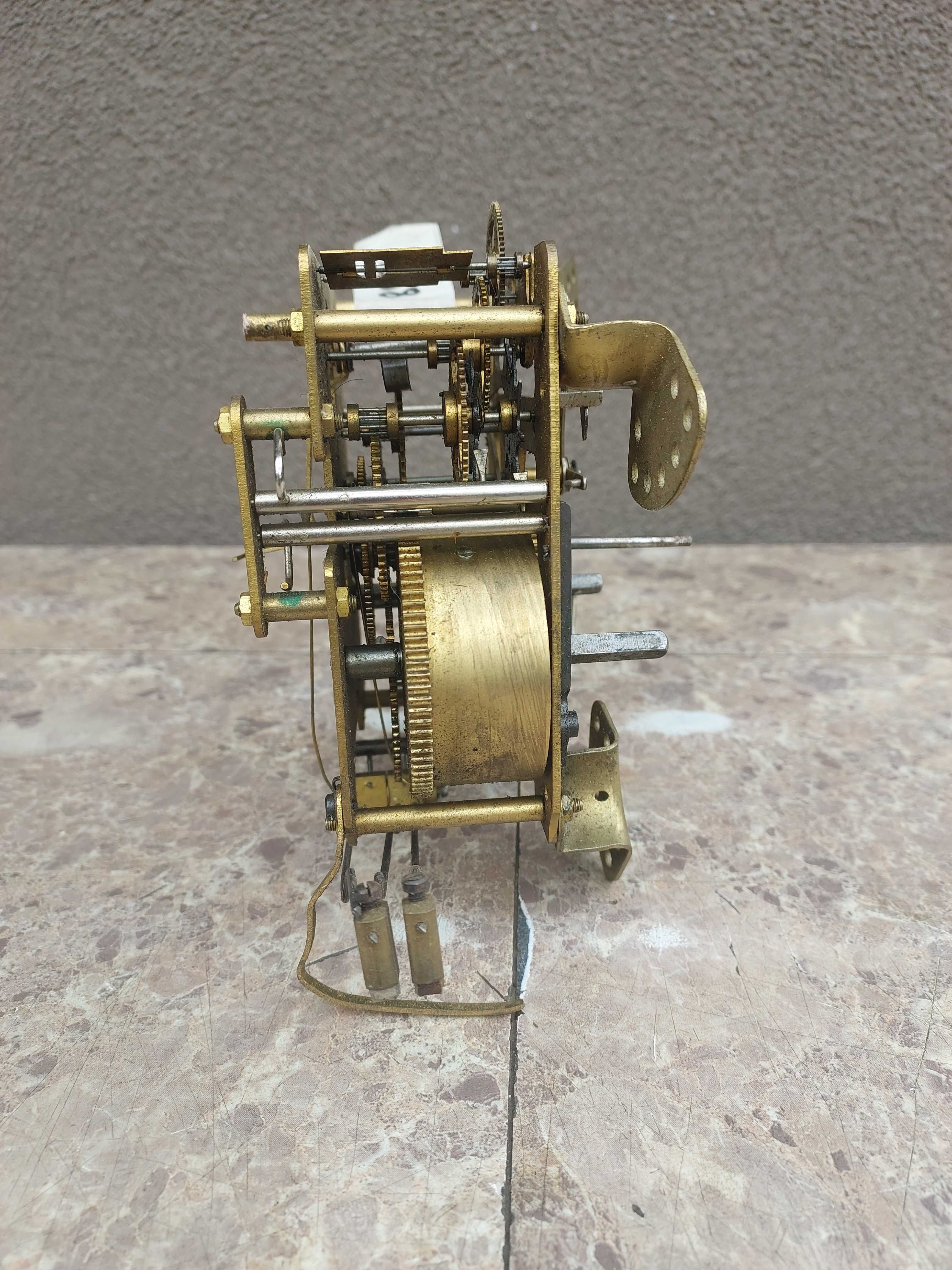 M088 Mechanizm starego zegara Kienzle 502 bufetowego kominkowego
