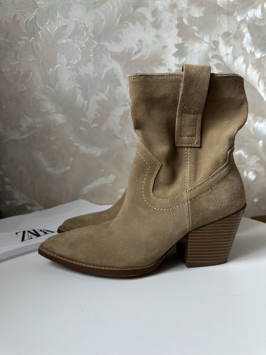 Казаки чоботи ZARA