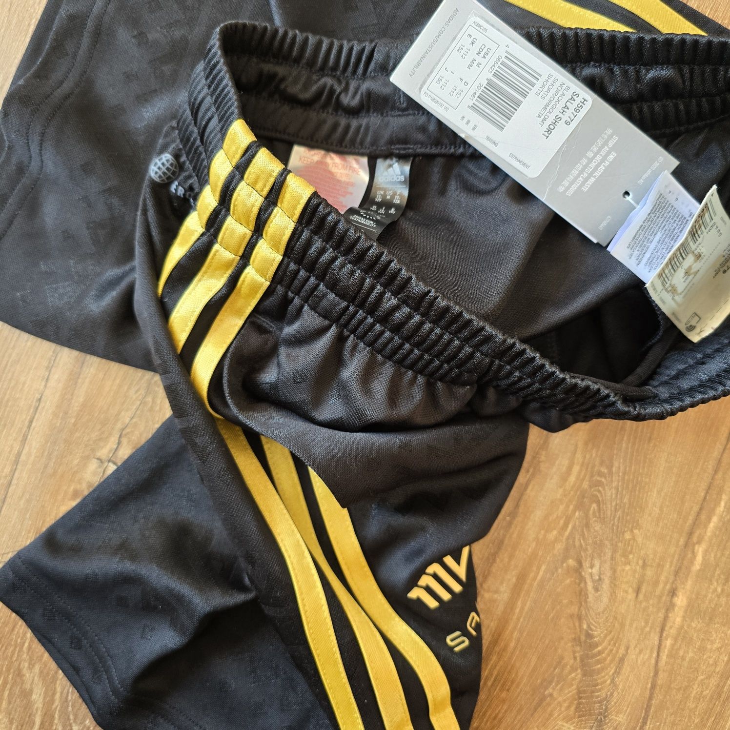 Nowe oryginalne spodenki Adidas Salah Junior - Czarne roz 152