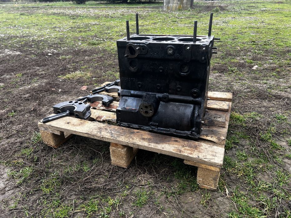 Blok silnik ursus 3512 mf 255 c360-3p