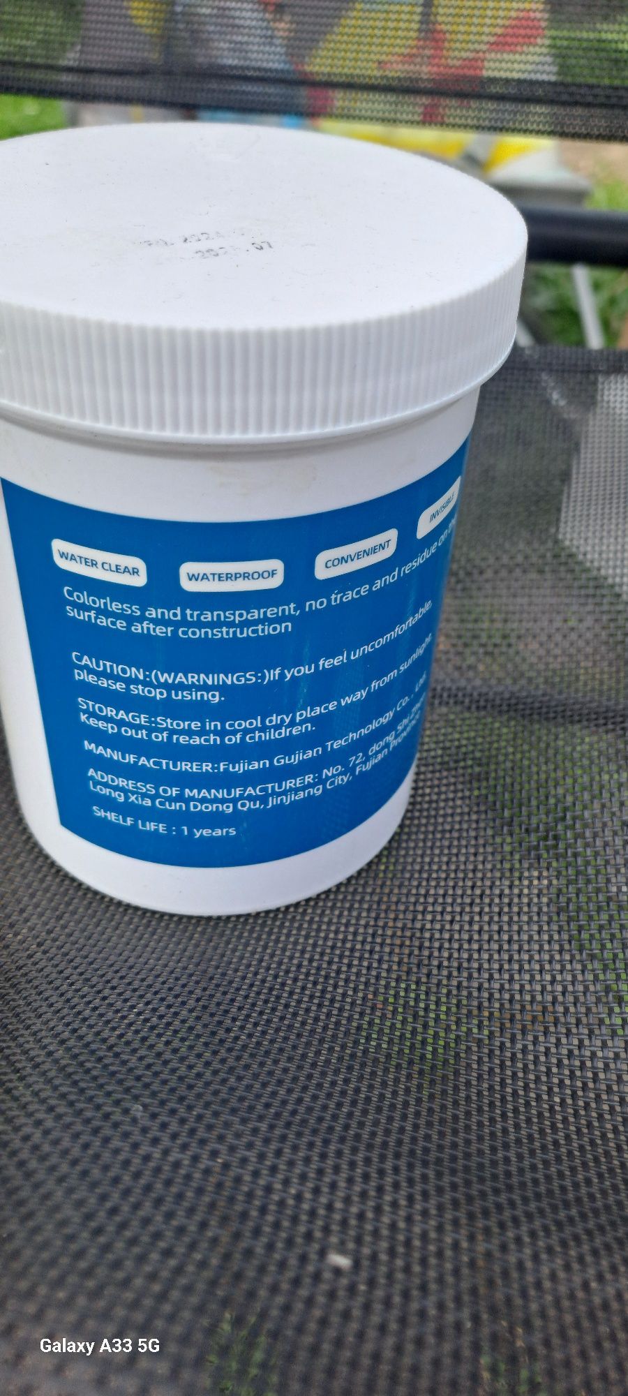 Hydroizolacyjny klej do łazienki
