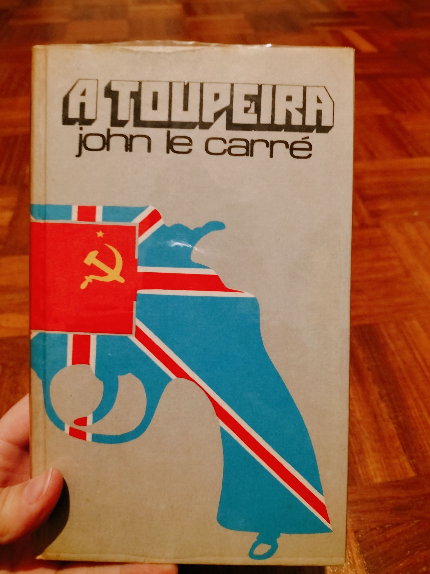 Vários livros baratos