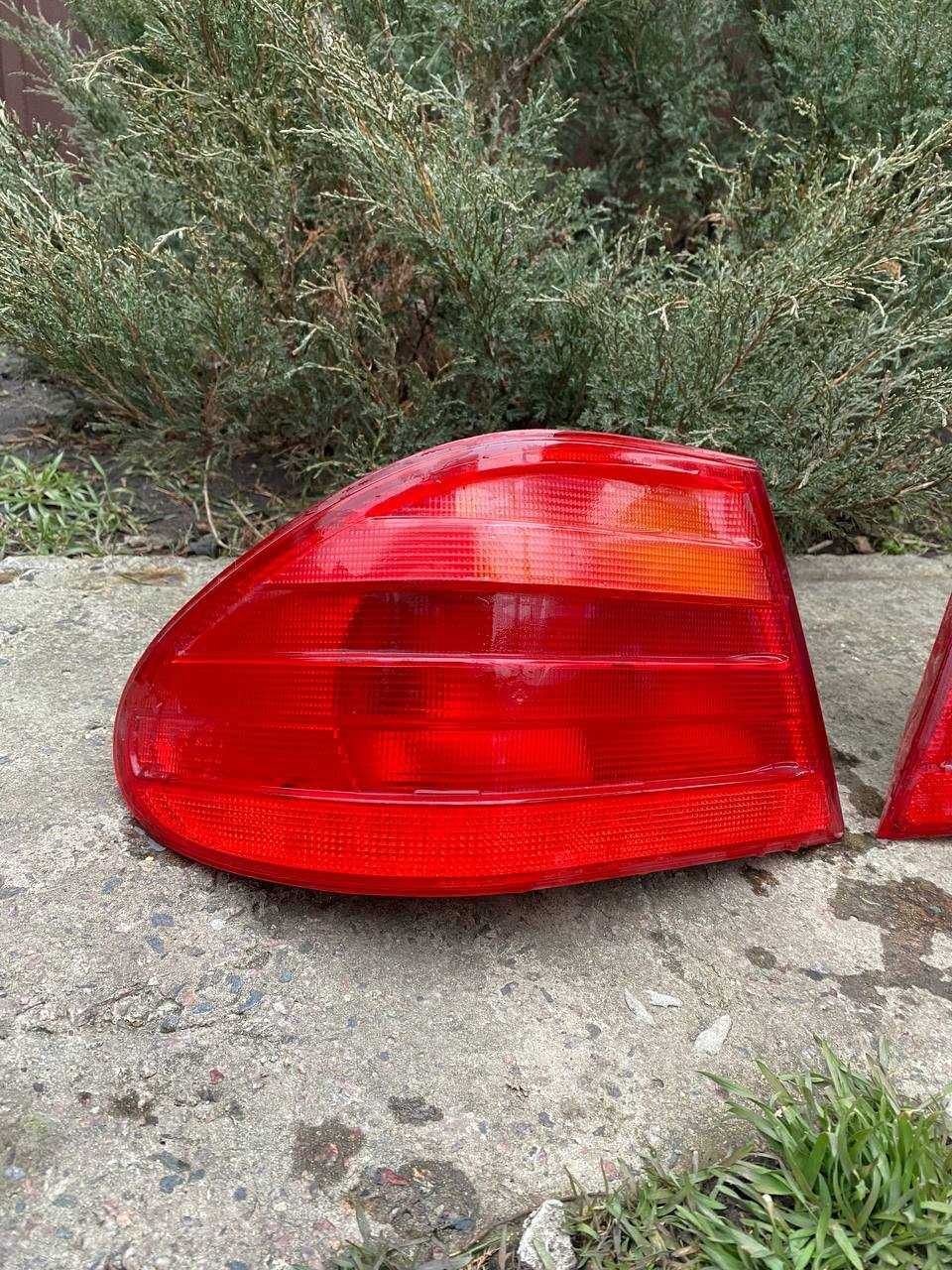 Фонарі Mercedes W210 (ДО РЕСТ)