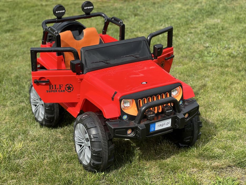 Duzy Jeep, samochodzik na akumlator zdalnie sterowany z funkja bujania