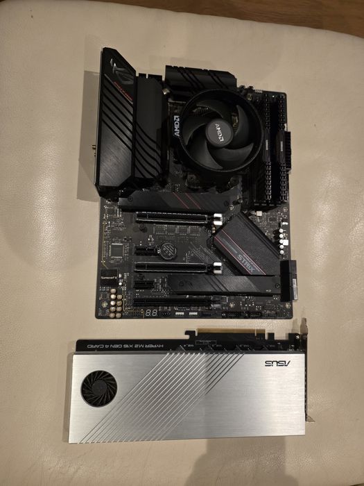 Conjunto Motherboard, CPU e RAM