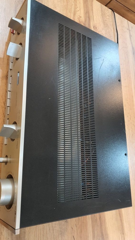 Wzmacniacz Luxman L-210