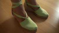 Sandálias verdes Nº 39 NOVAS
