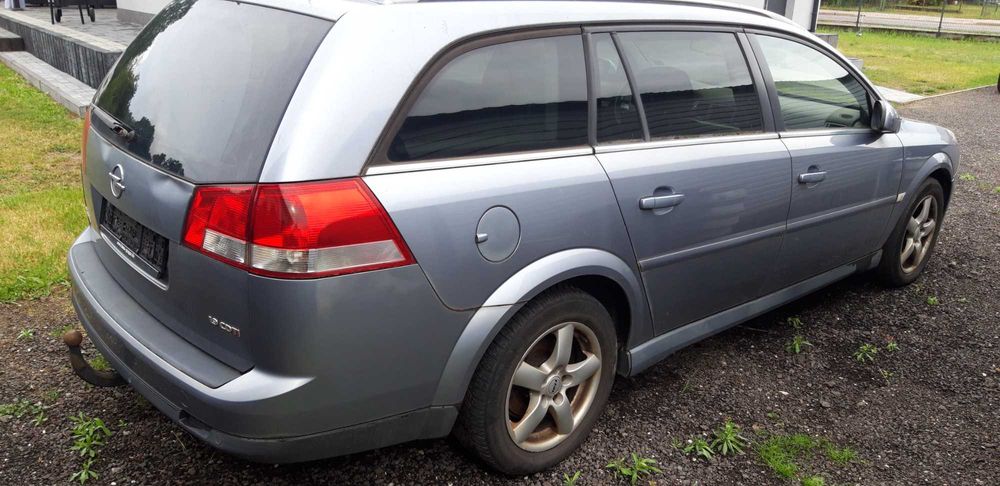 Opel Vectra C Lift 1,9 CDTI 150 KM Xenon Manual Kombi Z163