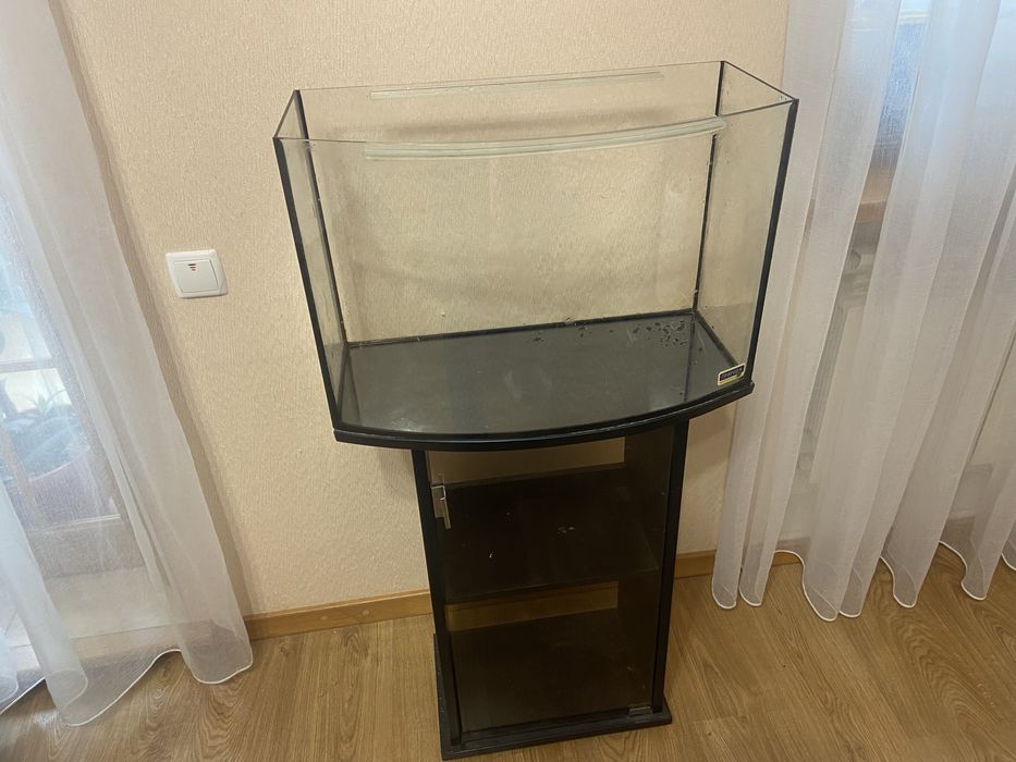 Аквариум с тумбой