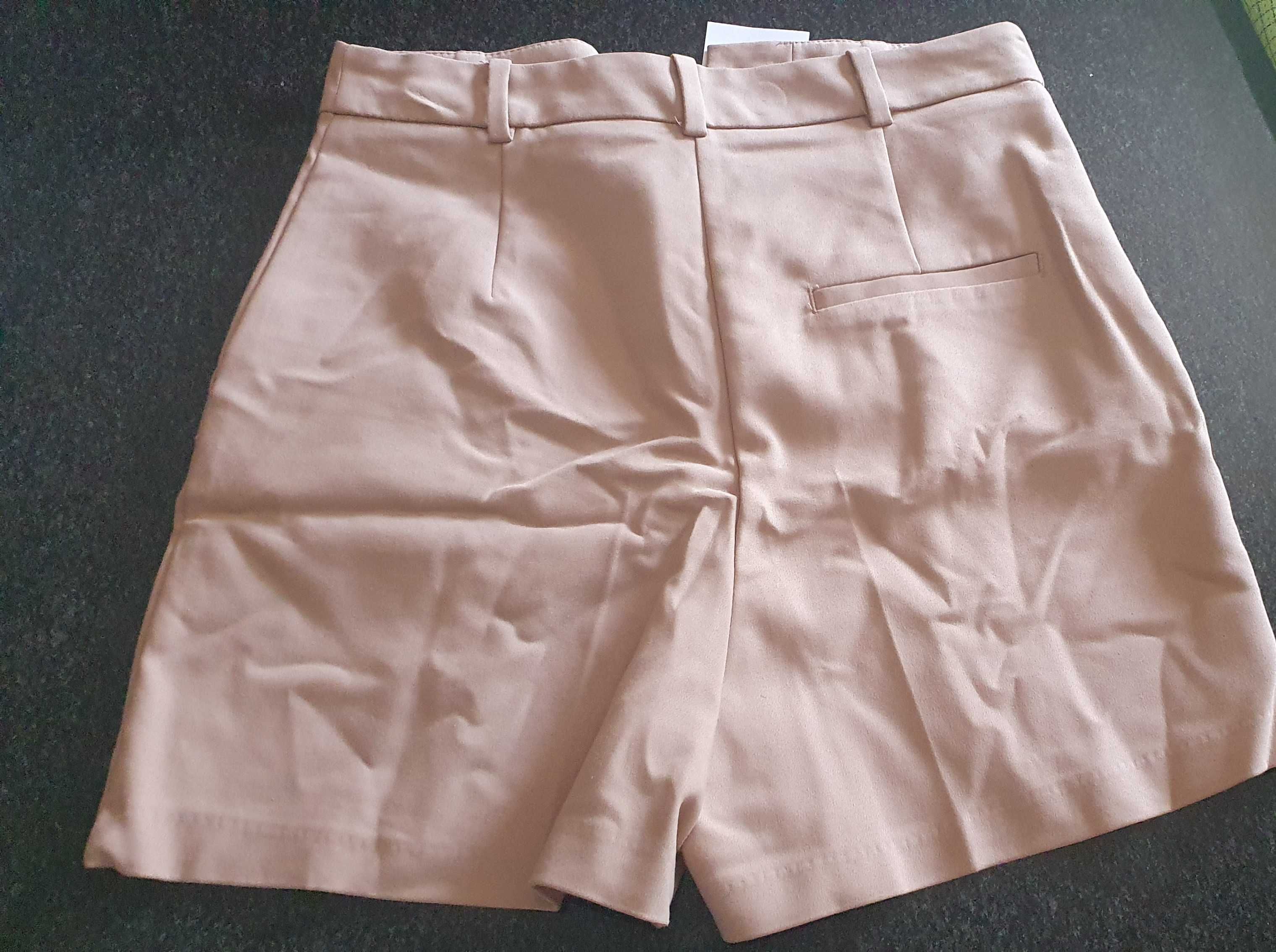 Calção de cintura alta da Zara