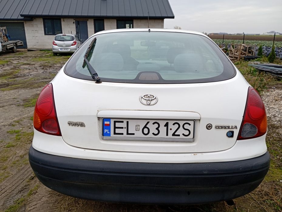 Toyota Corolla e11 - każdą od ręki