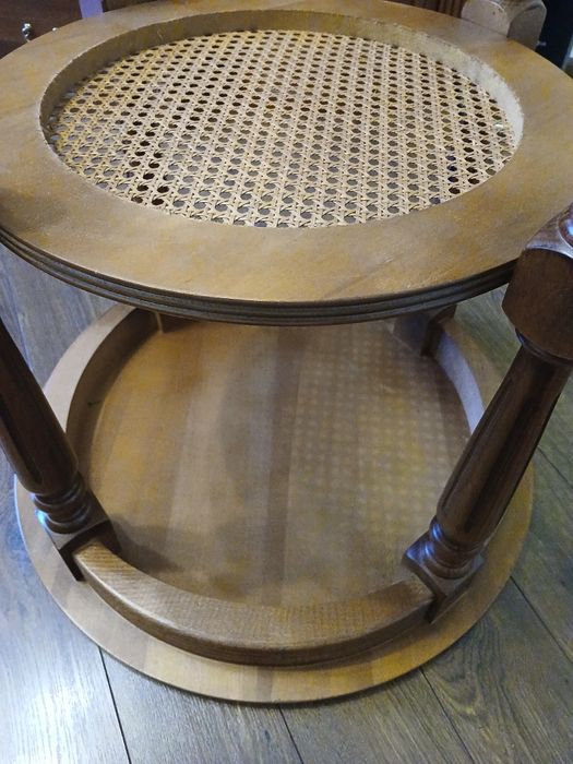 Столик дерево , ротанг