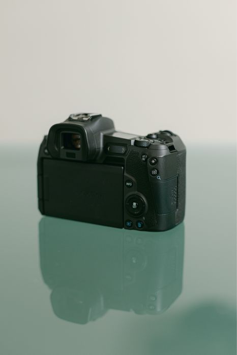 Canon EOS R c/ adaptador