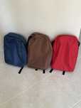 Mochilas castanho ,azul ou vermelha