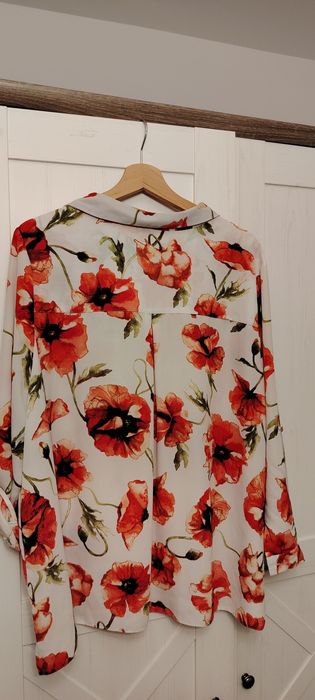 Paka ubrań damskich do dalszej odsprzedaży