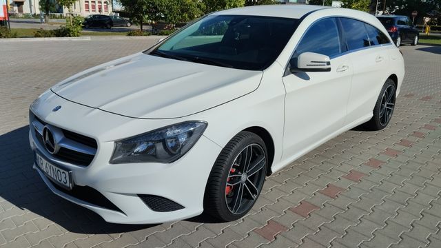 Mercedes -Benz CLA