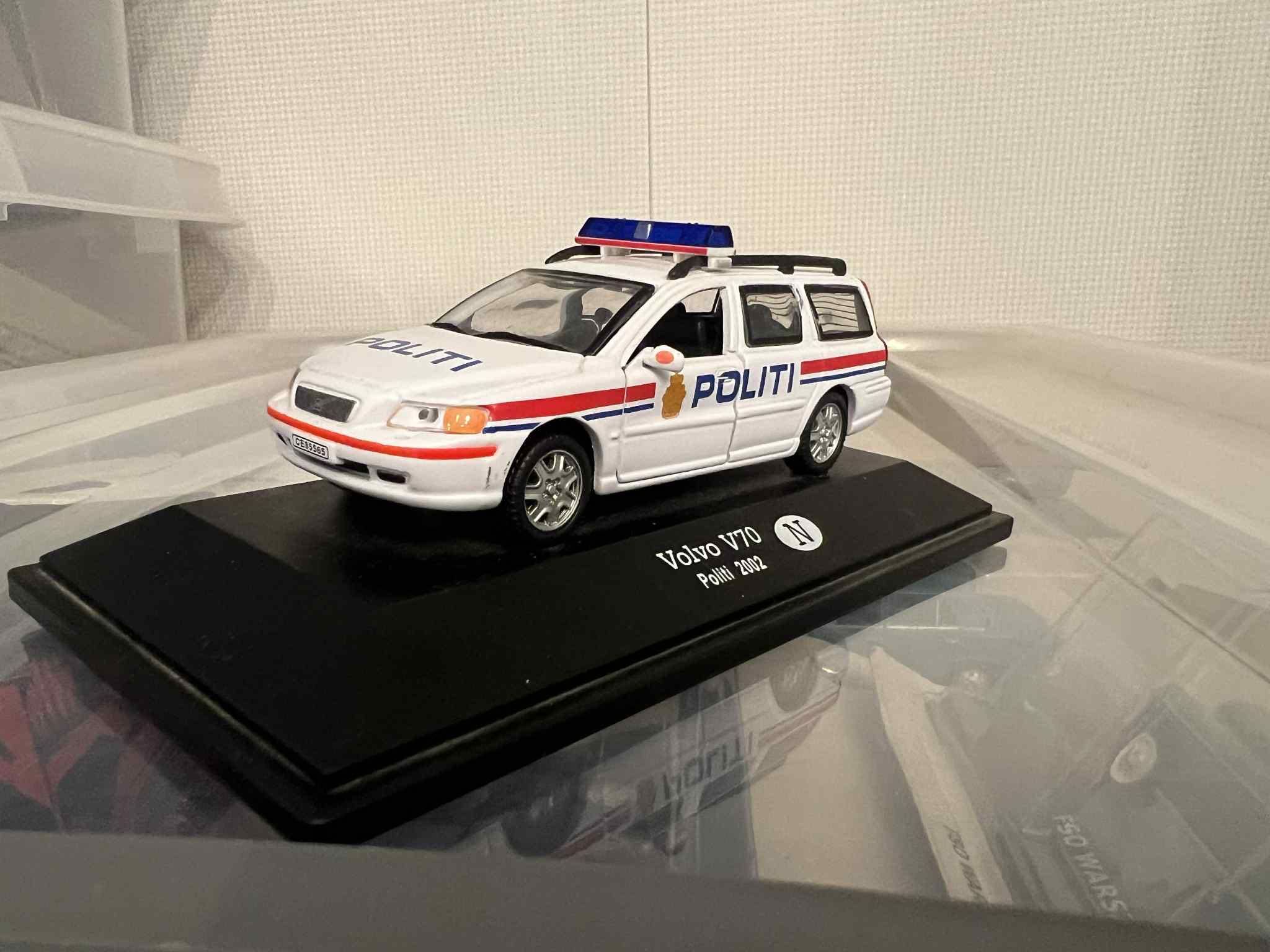 Volvo V70 Politi 1:43 Model Kolekcjonerski