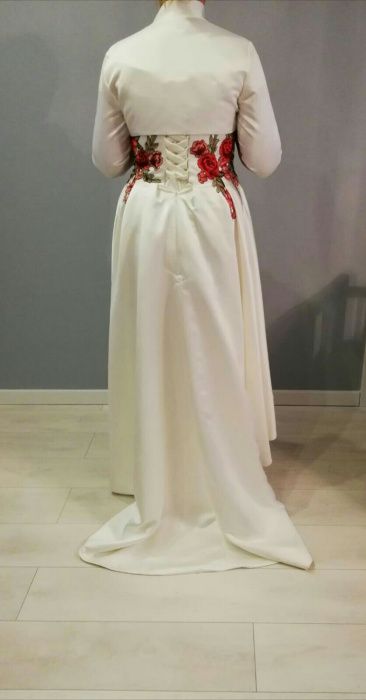 PRZEPIĘKNA Sukienka Ślubna