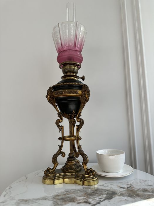 Антикварная керсиновая лампа. Франция, 19 век.