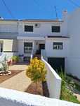 Vende-se moradia T5 junto à Igreja de Sta. Luzia