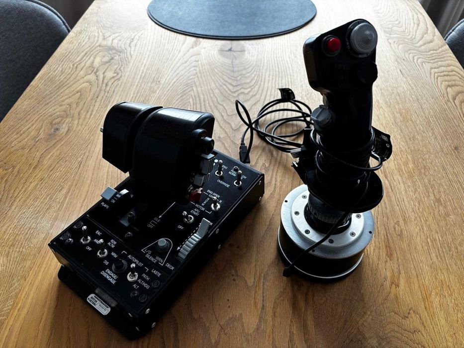 Thrustmaster Warthog - hotas - joystick + przepustnica