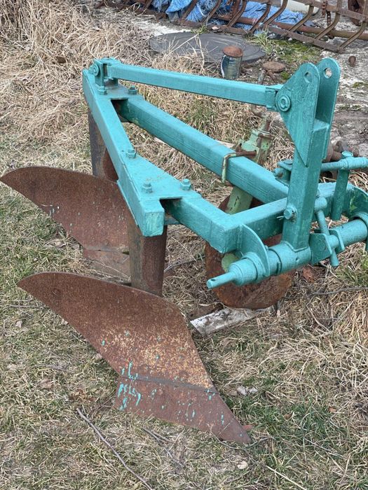 Продам плуга до трактора 2х корпусний