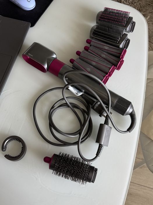 Dyson стайлер HS01