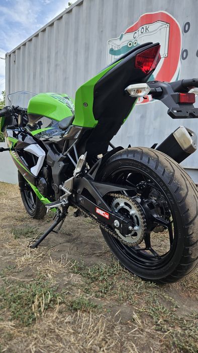 Продажа Kawasaki 2015р. Ninja 250SL з контейнера без пробігу по Україн