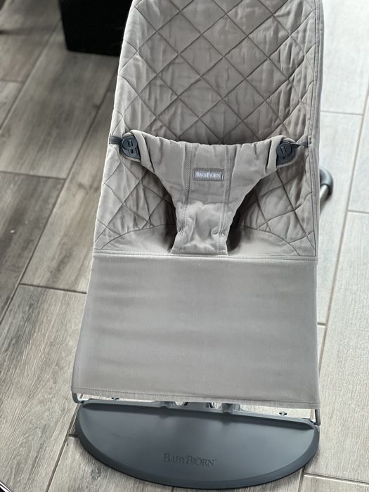 Шезлонг дитячий  babybjorn