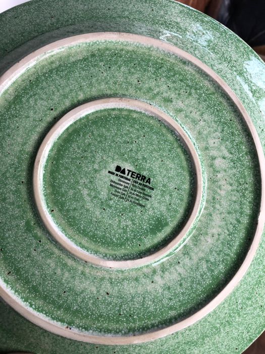 Prato de Centro Cores e marca Portuguesa