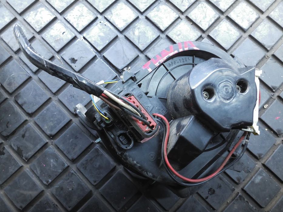 WENTYLATOR NAGRZEWNICY RENAULT CLIO II THALIA EUROPA