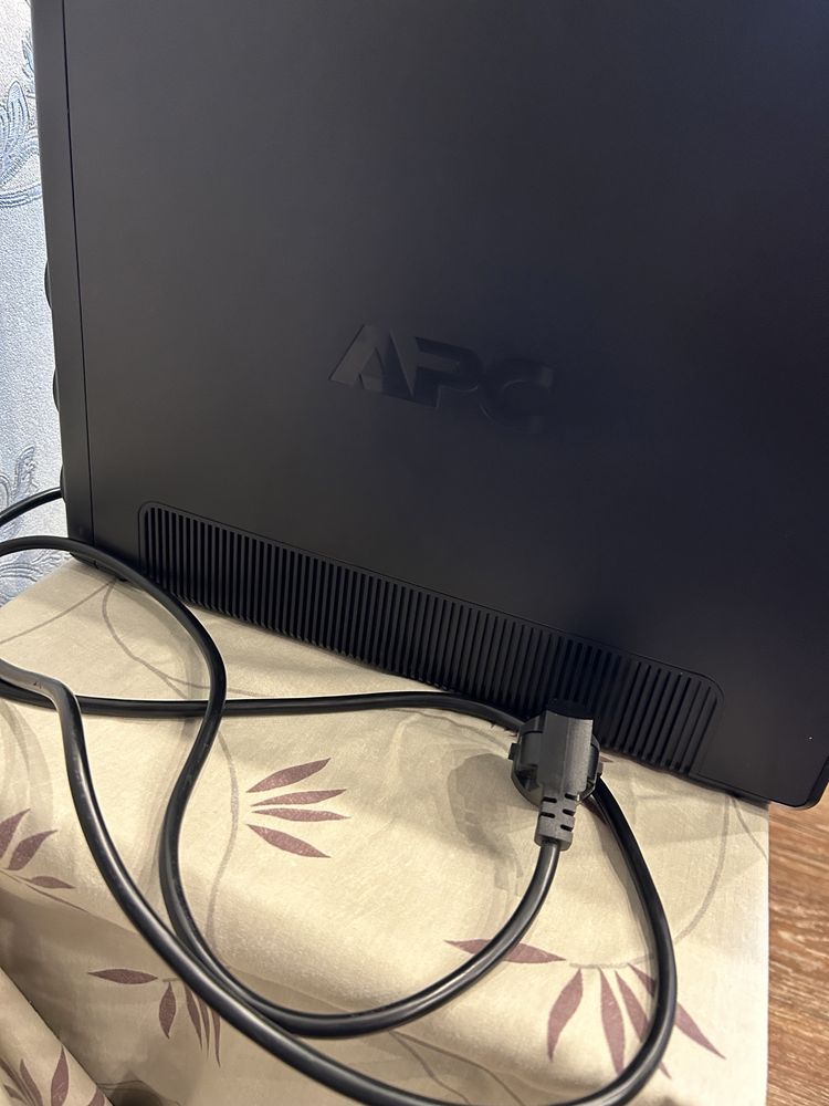 ДБЖ APC Back-UPS Pro 1200VA CIS (BR1200G-RS)