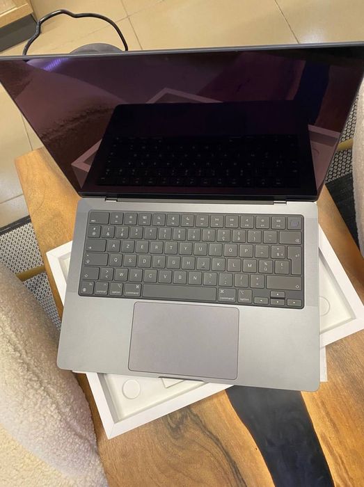 Ноутбук Apple MacBook Pro 14" M4 16/512GB Space Black (MW2U3) 2024