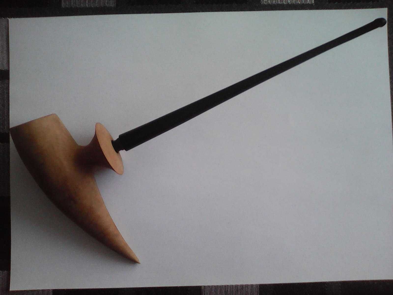 Fajka churchwarden Kieł