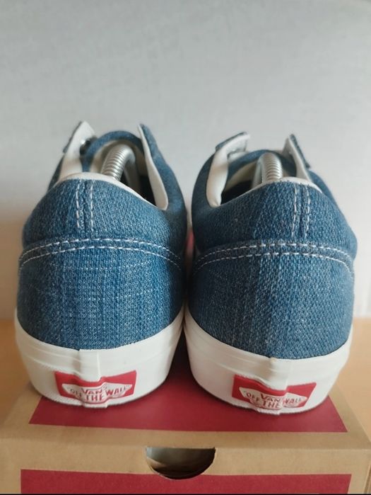 Vans Old Skool tamanho 40,5 novos sem etiqueta, caixa original.