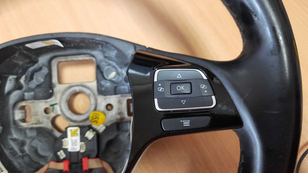 Руль Фольксваген Туарег, 2010 г