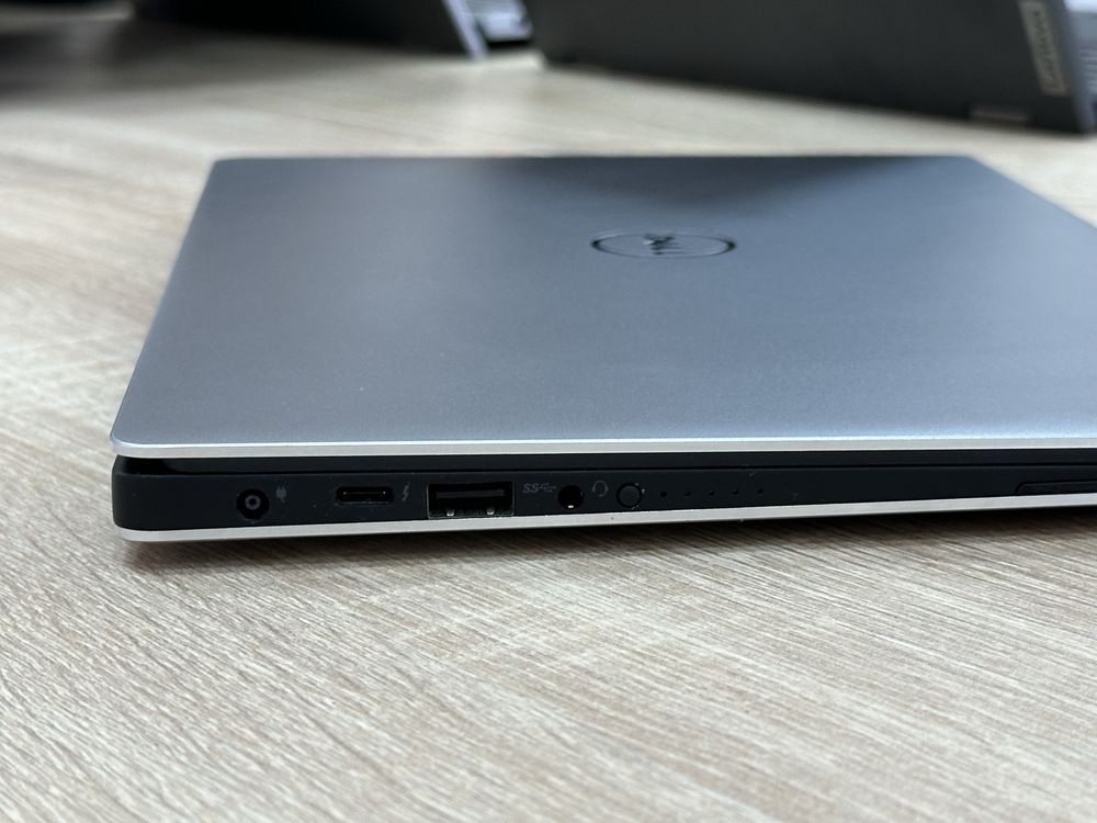 Ультрабук Dell XPS 13 9350 16/512gb i7-6560 13.3" 4K IPS Touch