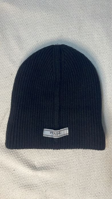 Gorro Prada Preto