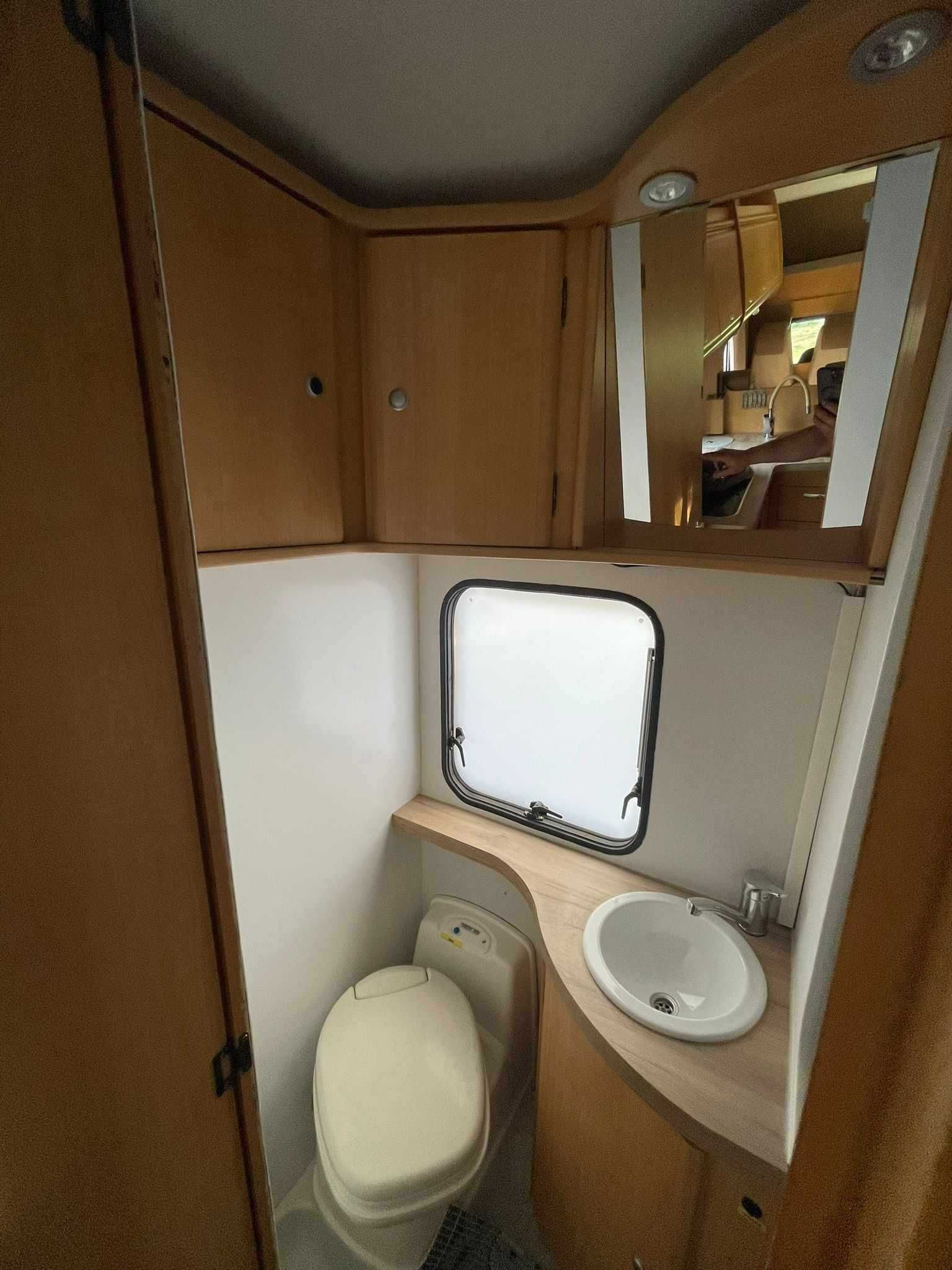 Na sprzedaż FORD TRANSIT KAMPER CHAUSSON 2004.r . Świety stan.