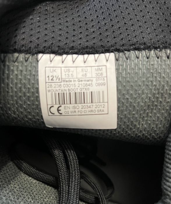 Lowa Mountain GTX roz. 48