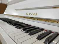 Białe pianino Yamaha, stan perfekcyjny
