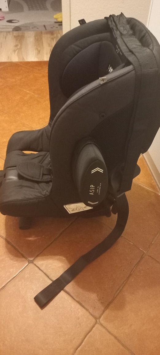 Fotelik samochodowy Axkid Minikid 2.0