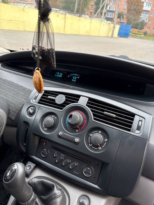 Продам Renault Scenic 2005