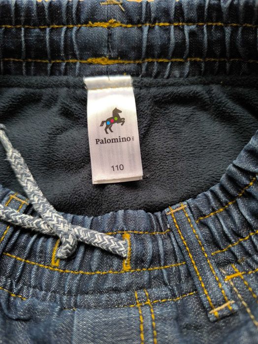 Продам джинсові штани на флісі . Зріст 110 см.