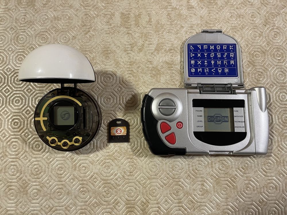 Bandai Pokémon, Tamagotchi, Digimon, Hasbro litle pet shop