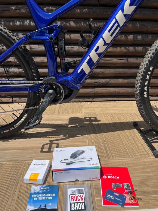 TREK RAIL 9.5 XL HEX BLUE 2023 - SPEEDBOX - quase sem uso