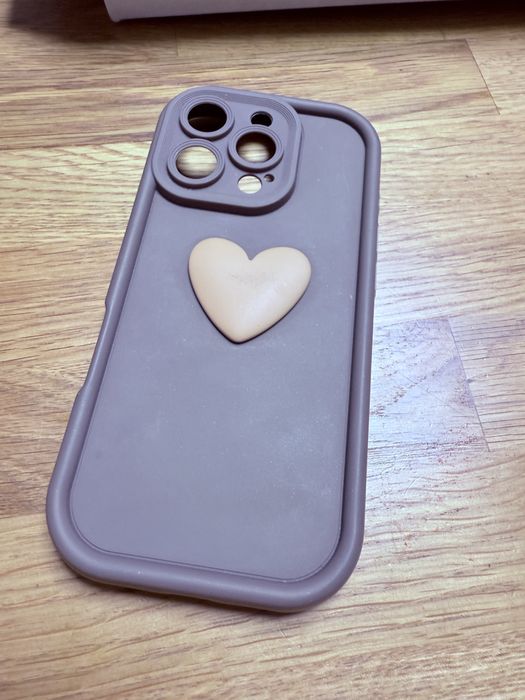 Case etui iphone 16pro jak nowy