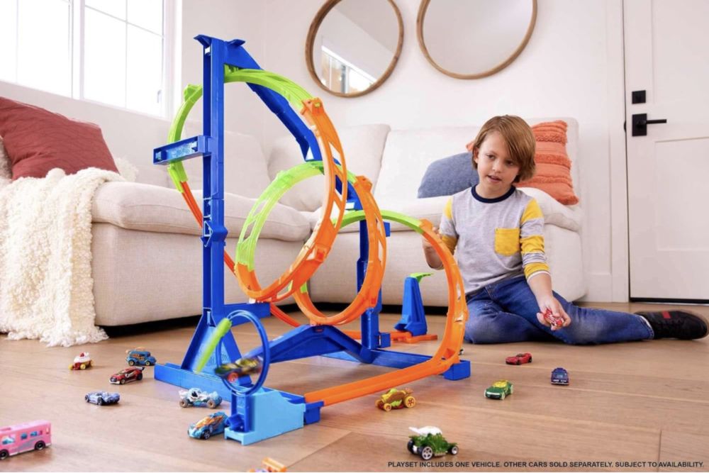 Трек Хот Вілс Потрійна петля Hot Wheels Corkscrew Triple Loop Track Se